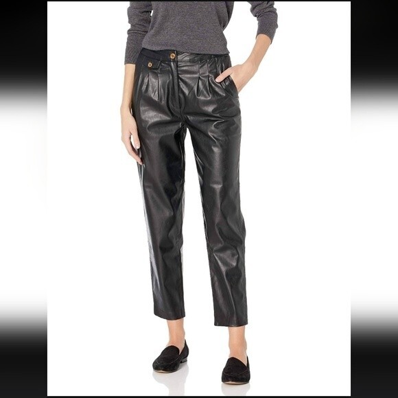 Revolve Blank NYC Vegan Leather Pleated Carrot Leg Pant in Film Noir size 28 - Picture 1 of 10